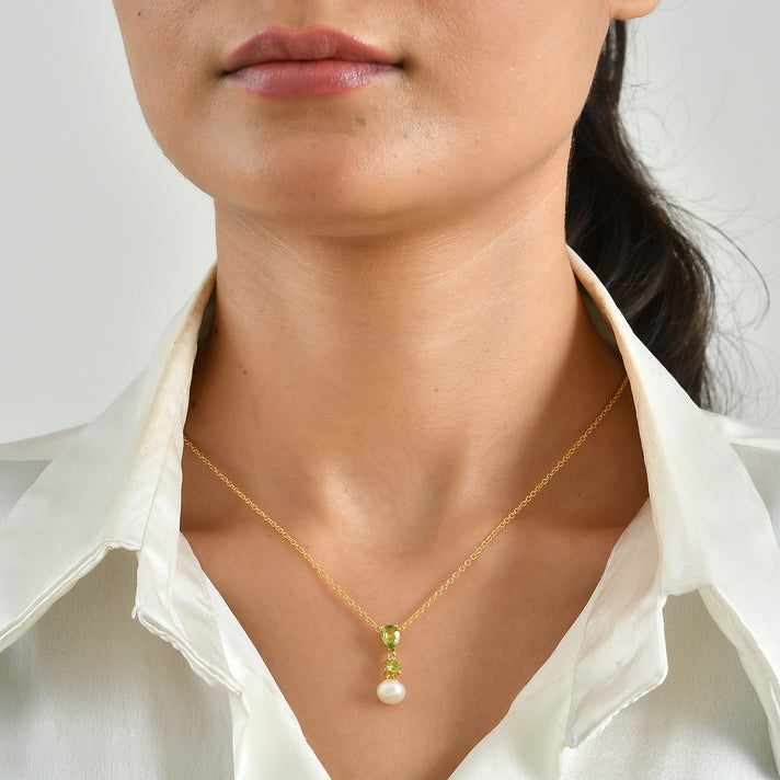 D'Joy - Natural Hebei Peridot &amp; Fresh Water Pearl Drop Pendant in Yellow Gold Plated Sterling Silver with Chain (Size 20) 3.70 Ct. 4513296 2