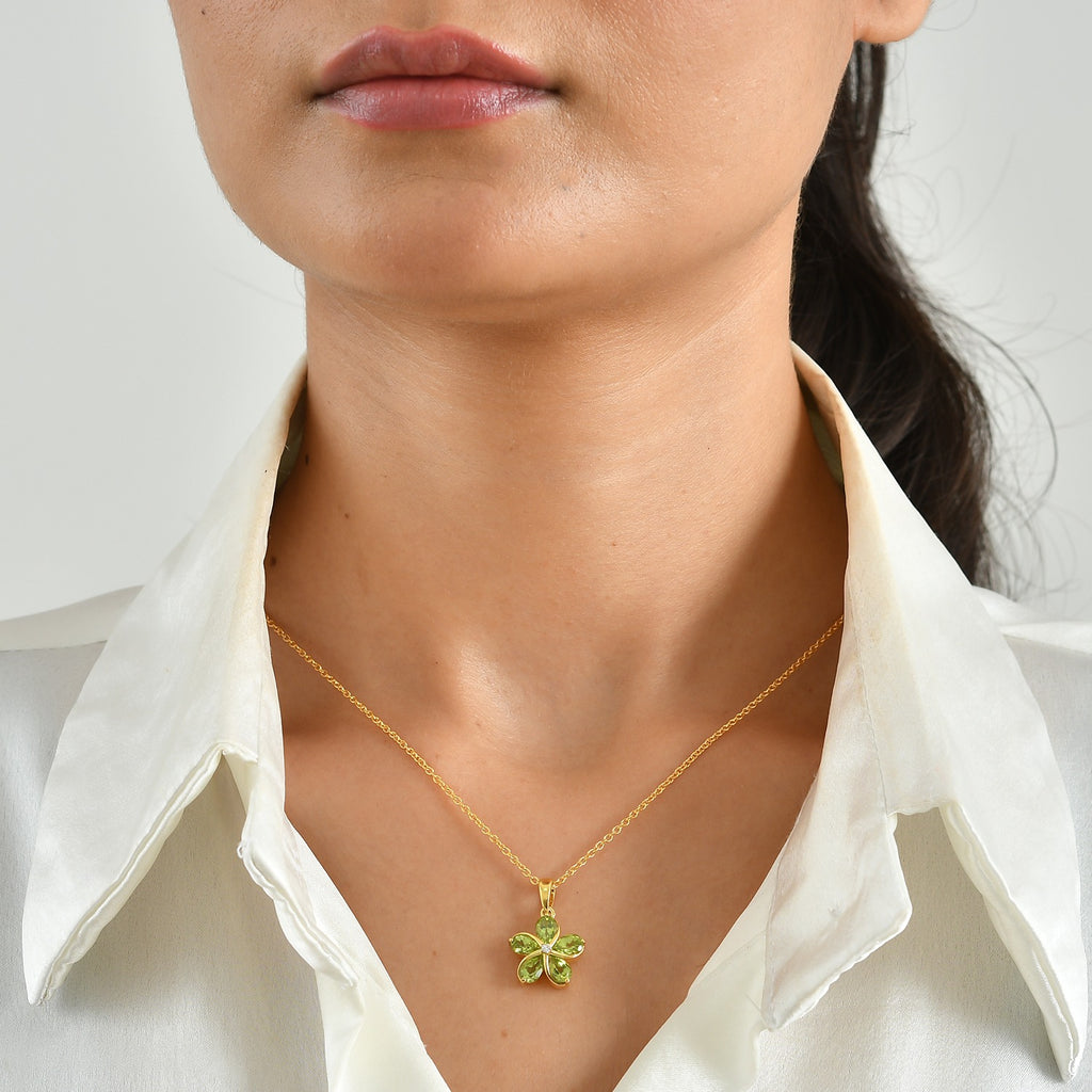 Luxuriant - Peridot & Lab Grown Diamond (SI/G-H) Pendant in Yellow Gold Plated Sterling Silver with Chain (Size 20) 2.30 Ct._4514641_1