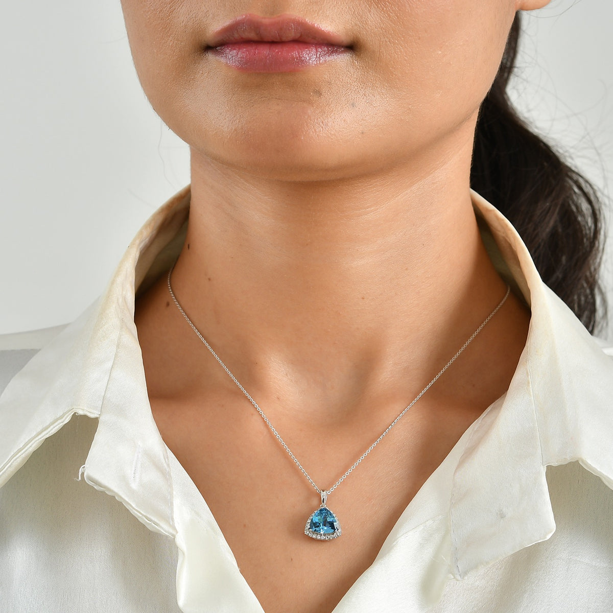 Swiss Blue Topaz &amp; Lab Grown Diamond (SI/G-H) Halo Pendant with Chain (Size 20) in Rhodium Overlay Sterling Silver 2.90 Ct. 4516343 2