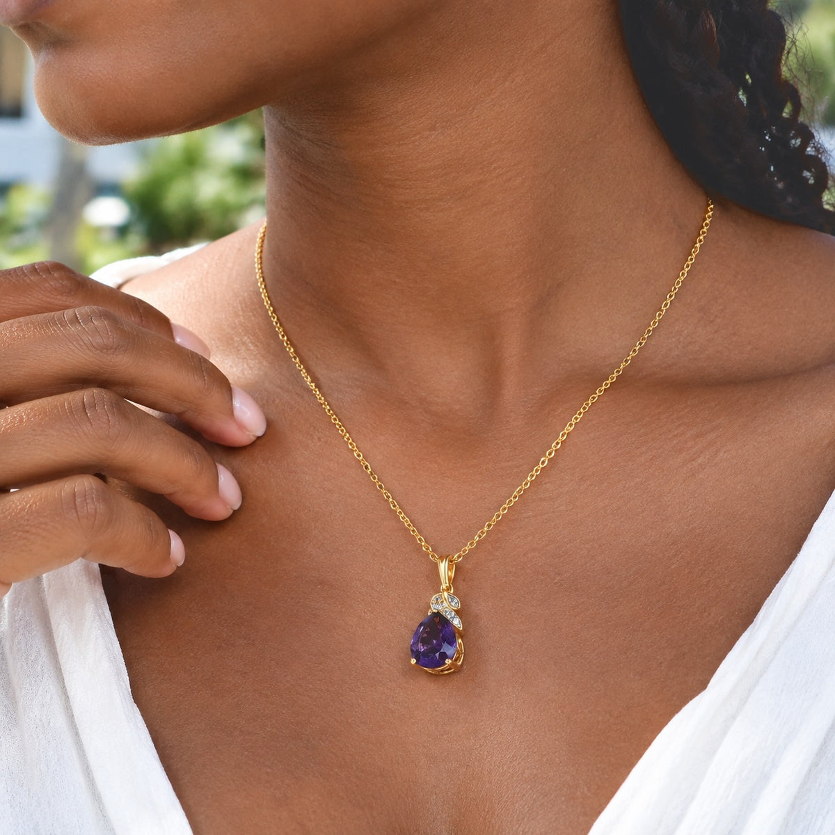 D'Joy - AAA Zambian Amethyst &amp; White Zircon Pendant in Yellow Gold Plated Sterling Silver with Chain (Size 20) 2.20 Ct. 4534138 2