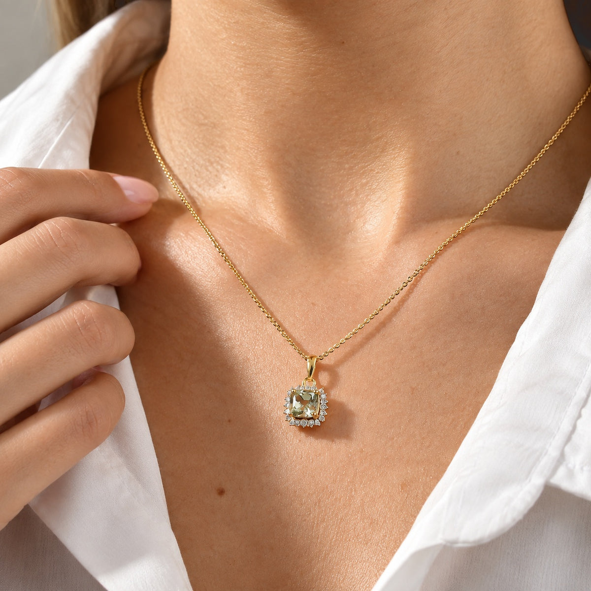 Luxuriant - AAA Turkizite &amp; Lab Grown Diamond (SI-G-H) Halo Pendant with Chain (Size 20) in 18K Vermeil Yellow Gold Plated Sterling Silver 1.40 Ct. 4538580 2