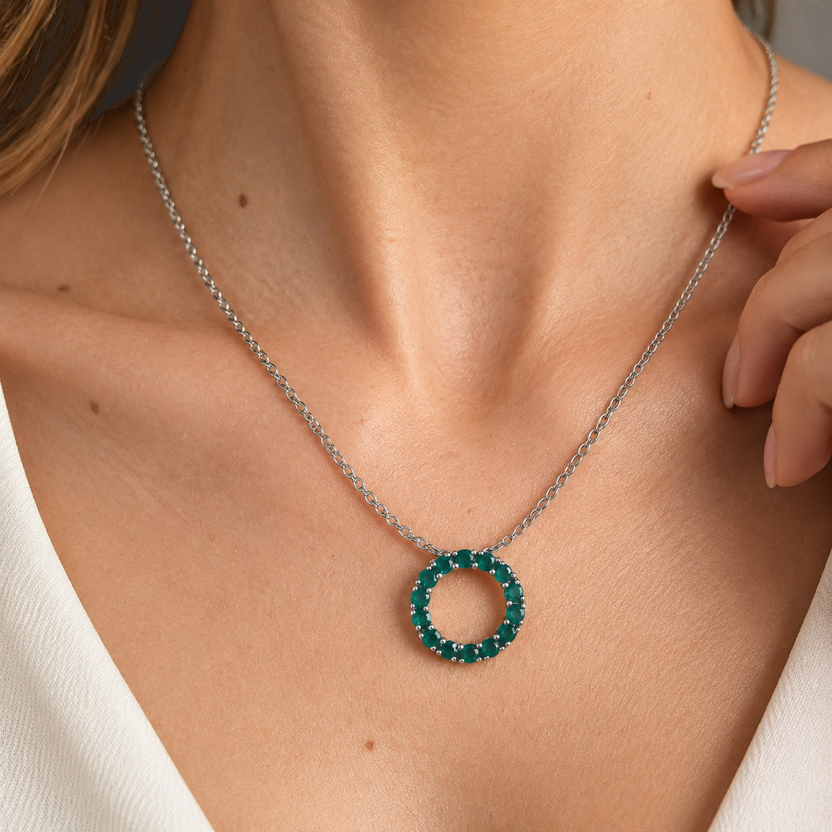 D'Joy - AAA Grandidierite Circular Pendant in Platinum Overlay Sterling Silver with Chain (Size 20) 1.20 Ct. 4562230 1