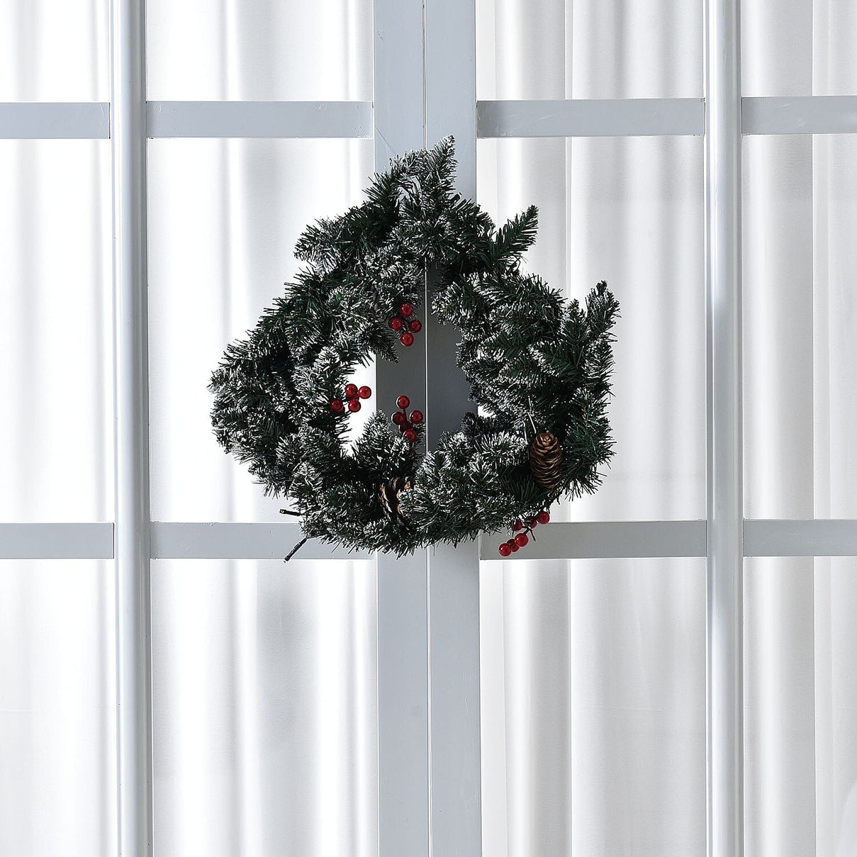 45cm Christmas Wreath with 30 LED String Light - Multi 8949574 2