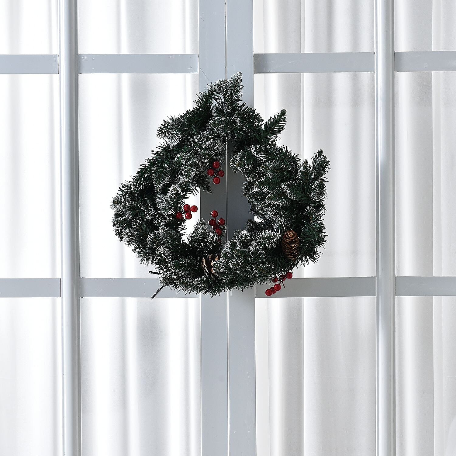 45cm Christmas Wreath with 30 LED String Light - Multi 8949574 2