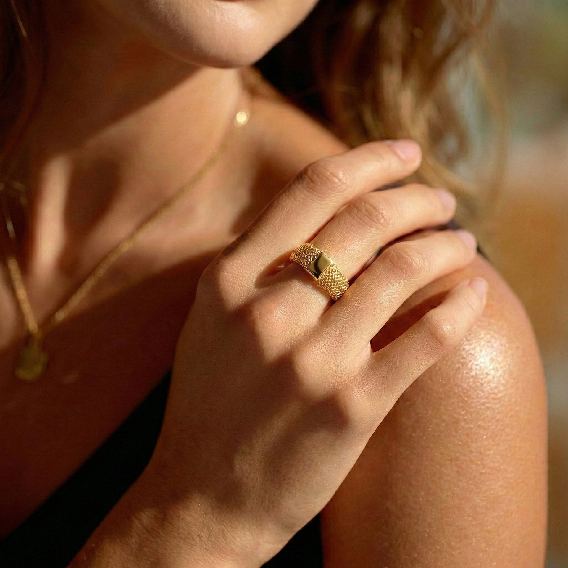 Stretchable Mesh Ring (Size Large) in 9K Yellow Gold 6063448 4