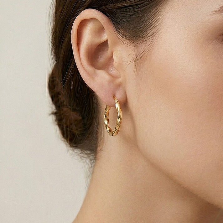 9K Yellow Gold 23MM X 23MM Twisted Square Tube Creole Hoop Earrings 1.5 grams 6092937 2