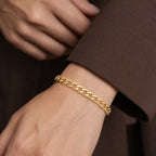 9K Yellow Gold High Finish Curb Chain Bracelet 7.25 Inch, 4.5 grams