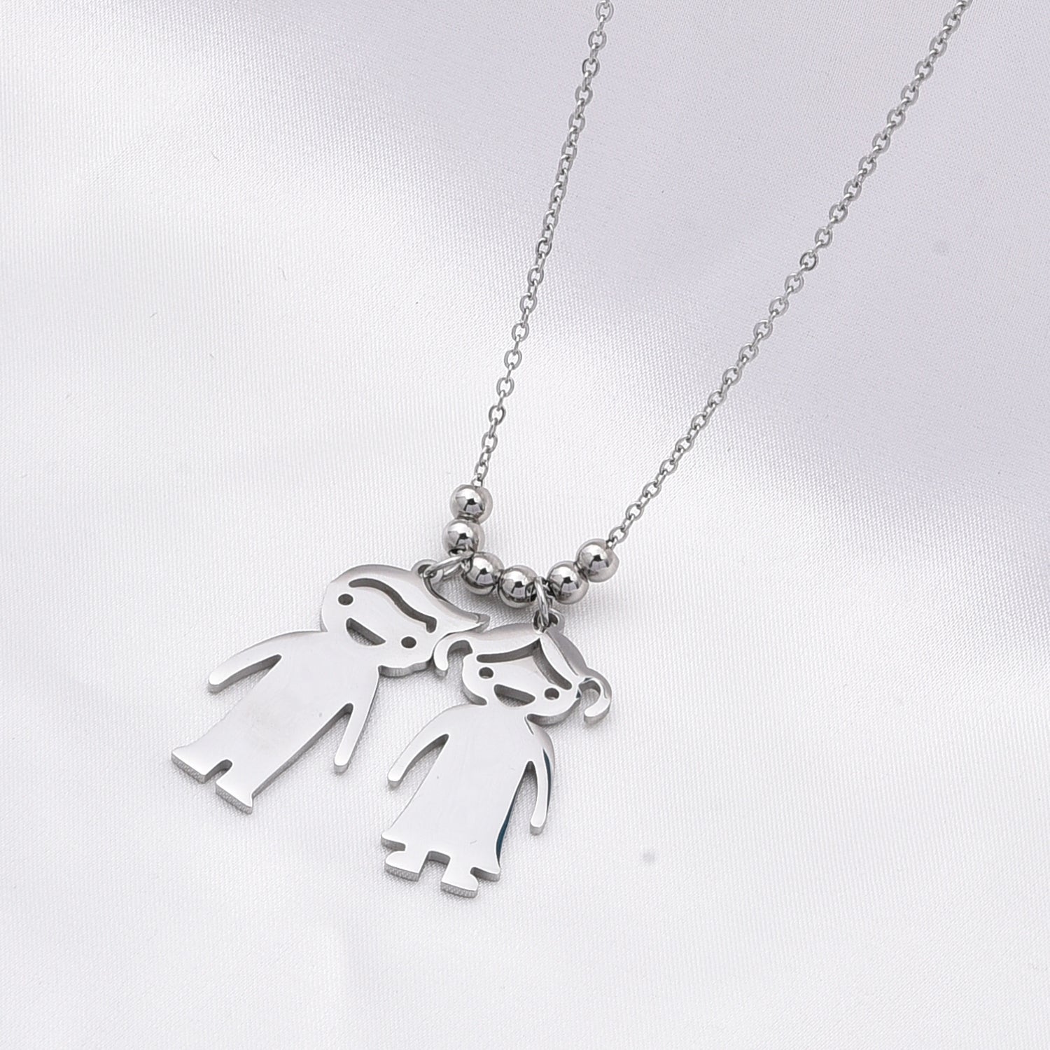 Boy &amp; Girl Design Necklace (Size - 20) in Silver Tone V32512858 3