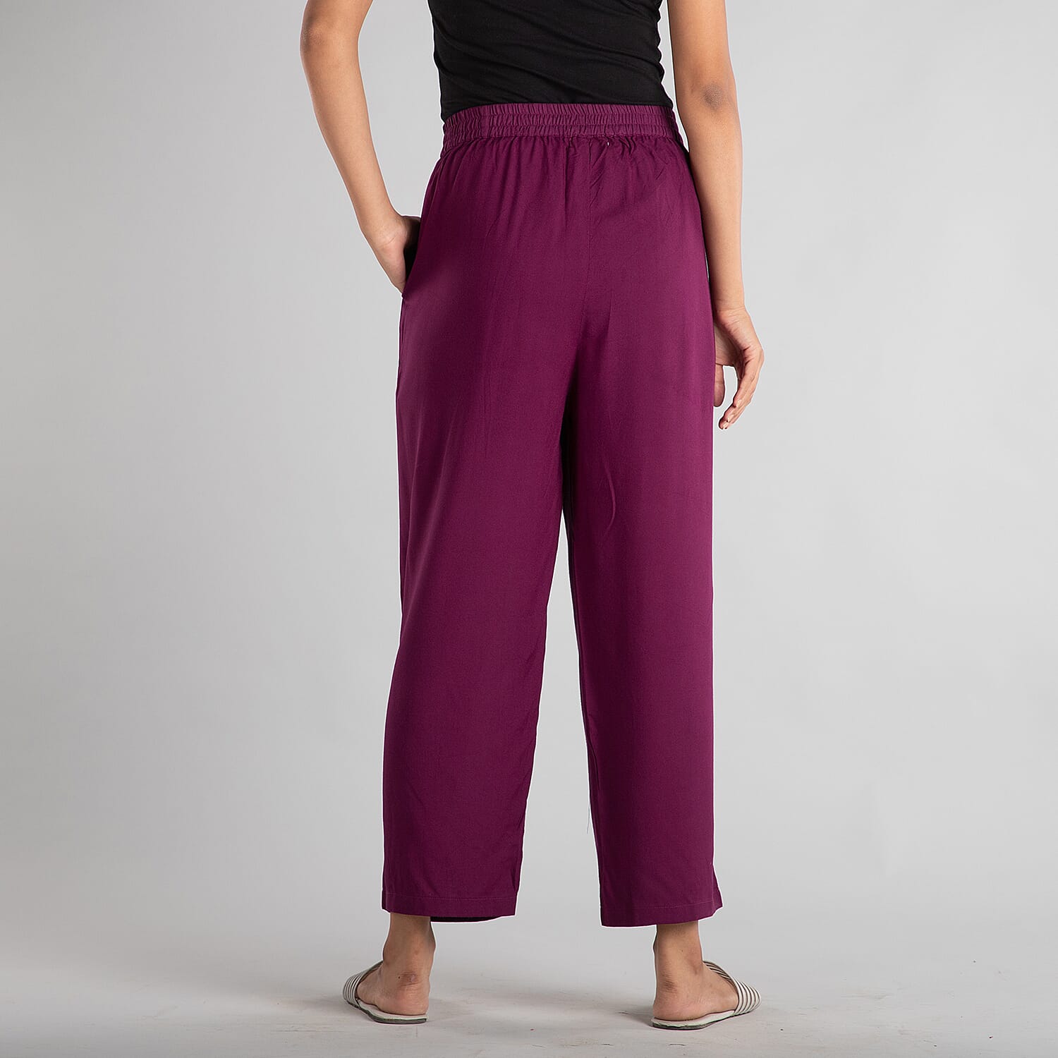 Solid Pattern High-Rise Women's Trousers - Maroon V32516831 2
