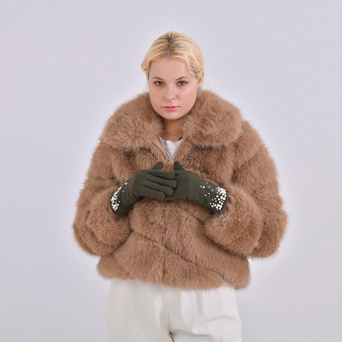 70% Cashmere Wool, Touchscreen-Friendly Winter Gloves â€“ One Size V32667658 3
