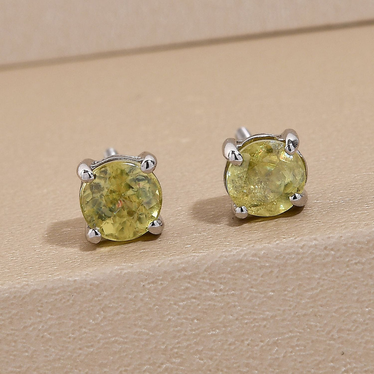 RHAPSODY 950 Platinum AAAA Sava Sphene Stud Earrings (with Screw Back) 1.00 Ct 7063113 2
