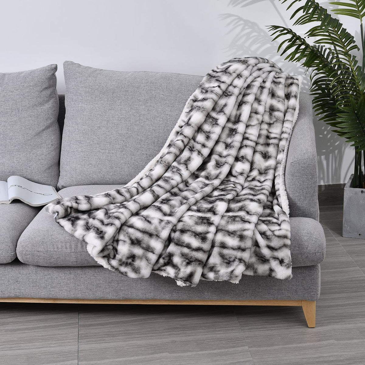 Super Soft Faux Chinchilla Fur Double Layer Blanket with Sherpa Lining - WhiteÂ  7133372 0