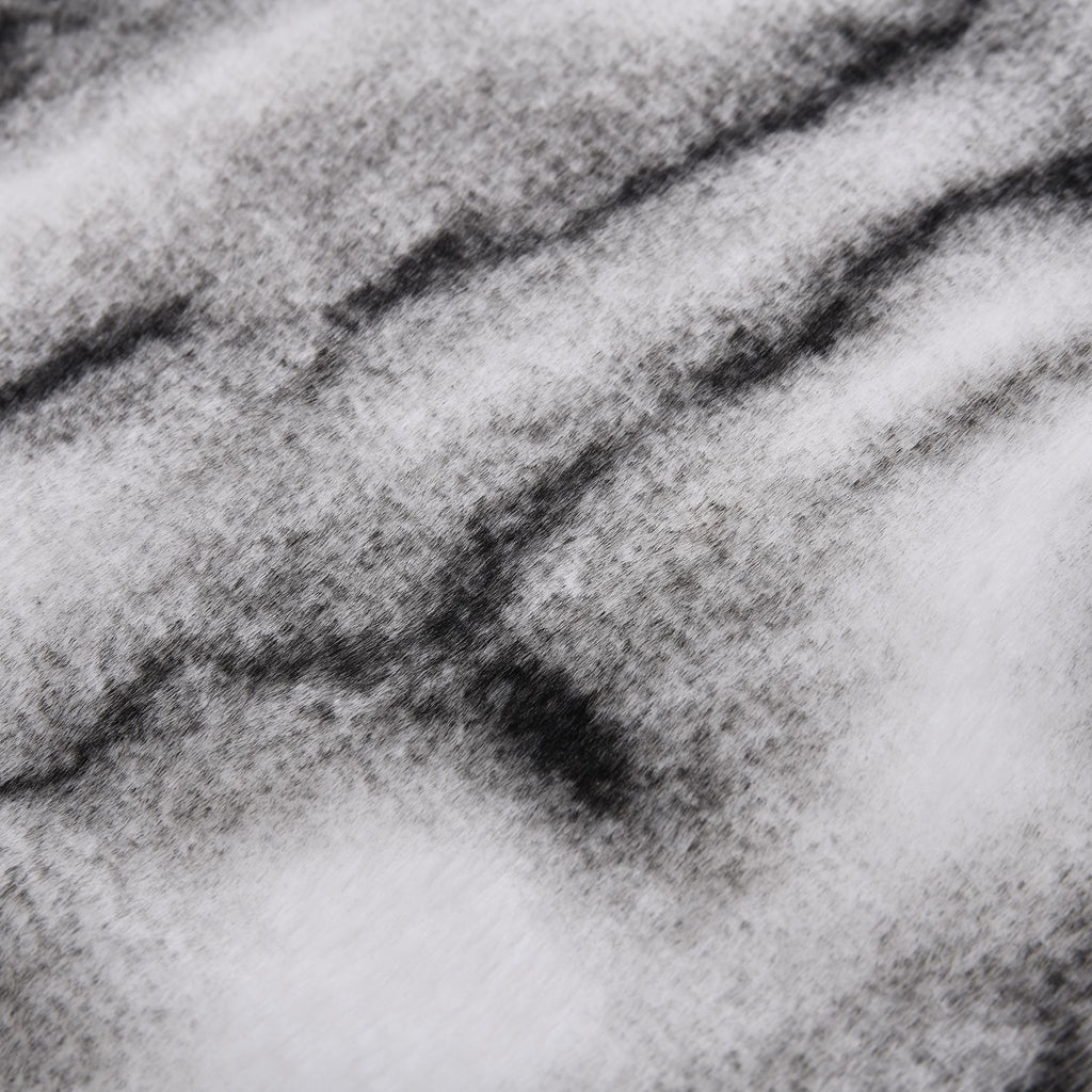 Super Soft Faux Chinchilla Fur Double Layer Blanket with Sherpa Lining (Size 200x150 cm) - White_7133372_6