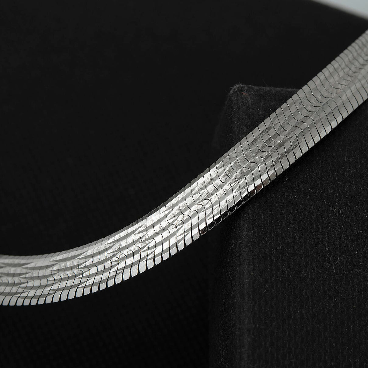 Sterling Silver Rhodium Plated 6.8mm Diamond Cut Serpentine Herringbone Necklace 17 Inch 7317739 1
