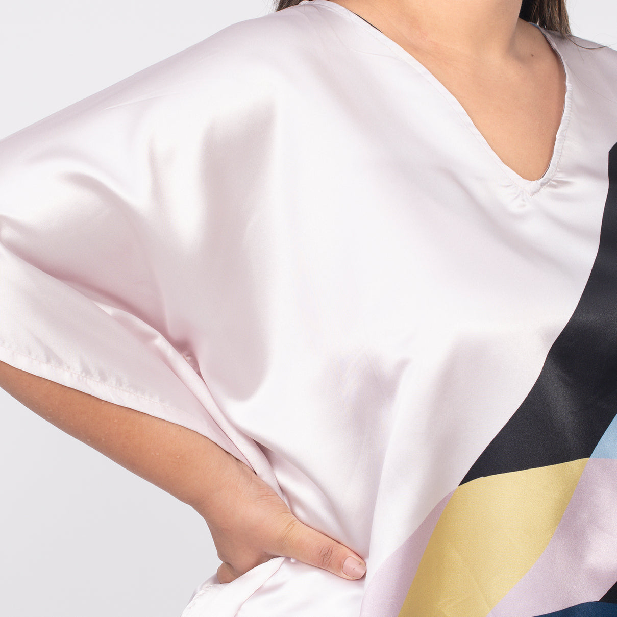 Tamsy Abstract Linear Illusion Print Short Kaftan V32512267 5