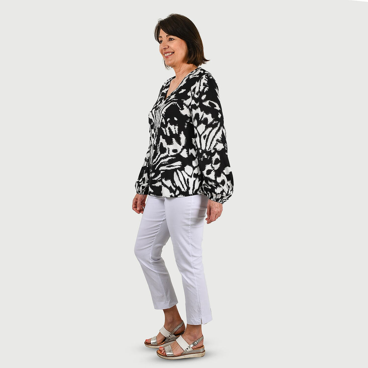 Tamsy Long Sleeves Abstract Top V32512875 2