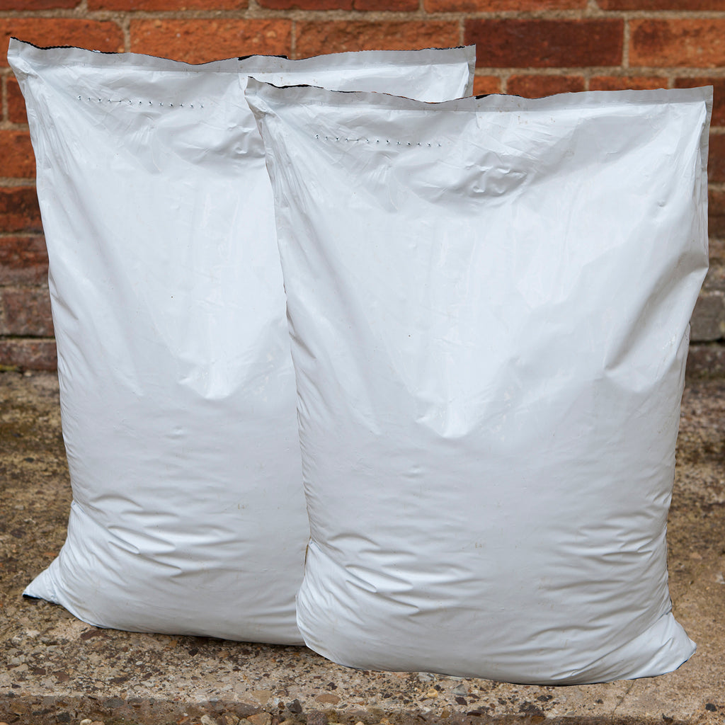 BIGGEST Bundle of Compost - 3 Bags 100L (40L+40L+20L) with Six Months Feed PLUS Fertiliser - 50 gms_7517174_4