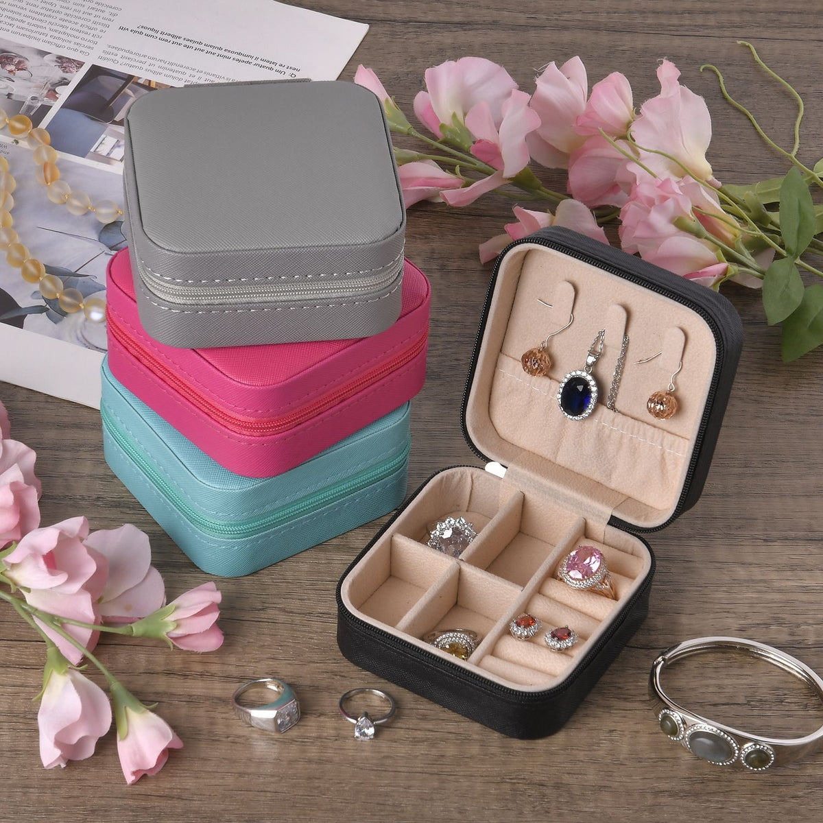 Set of 4 Jewellery Organiser V32606698 2