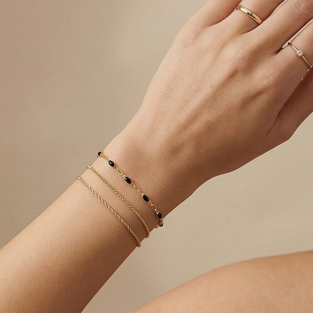 Black Enamel Mini Paper Bracelet in 9K Yellow Gold 7.5 Inch 7567371 2