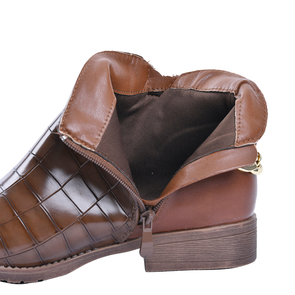 Croc Embossed Pattern Curb Chain Detail Ankle Boots (Size 3) - Brown_7597861_5