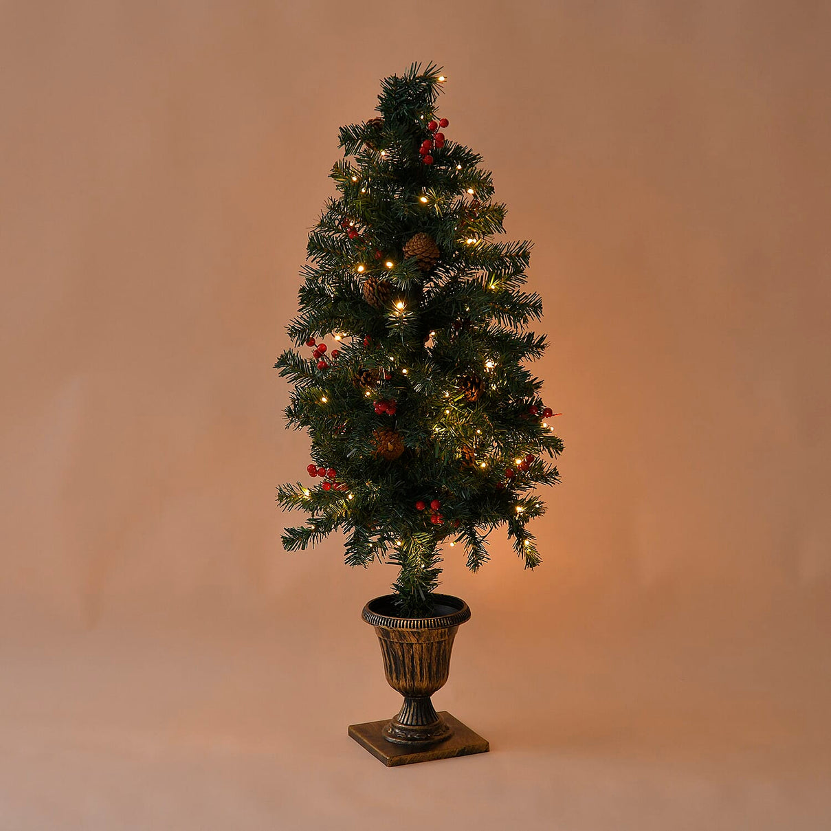Lush Green Christmas Tree - 160 Tips 7718064 4