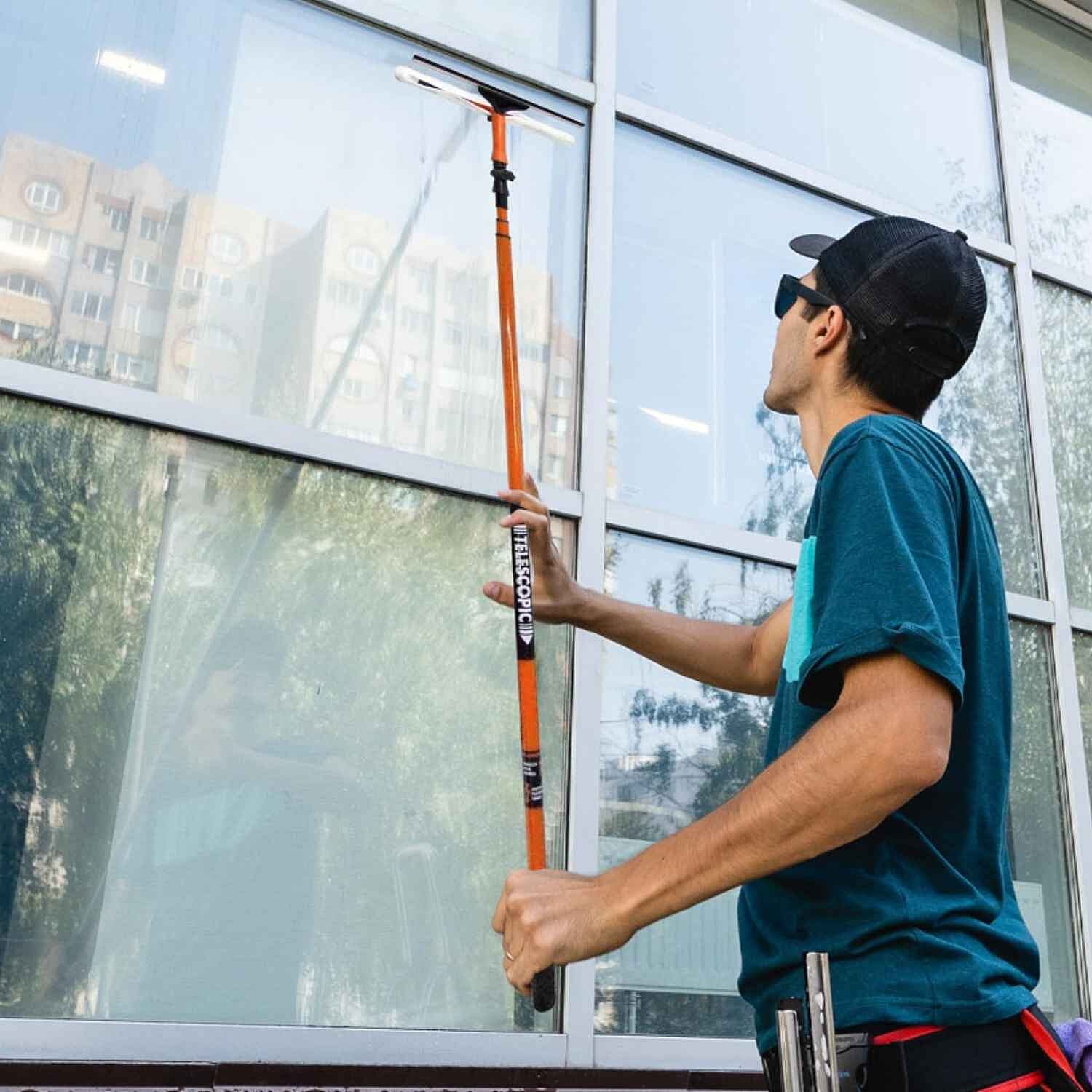 3.5m Telescopic Window Cleaner Squeegee â€“ Extendable &amp; Removable Head for Streak-Free Shine 7729920 3