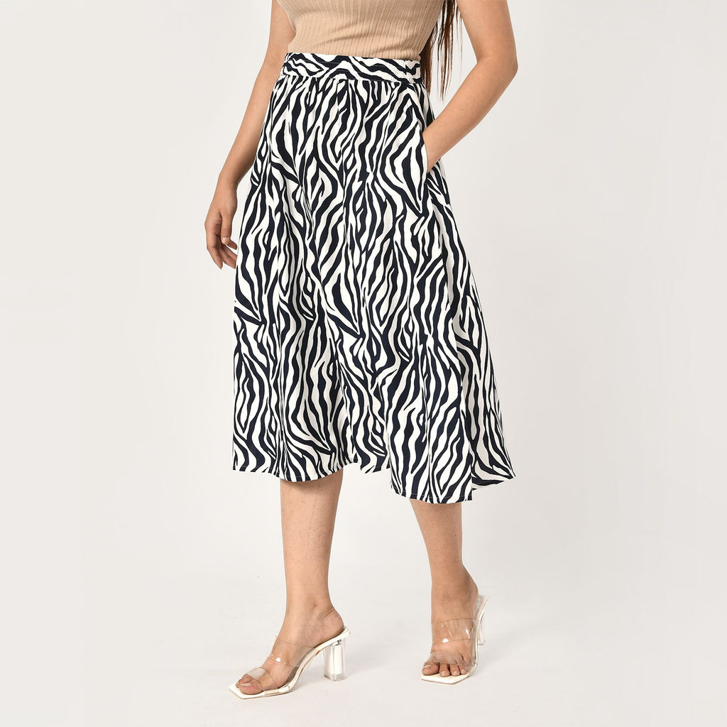 TAMSY 100% Viscose Zebra Pattern Skirt with Elastic Waist (Size XXL 24 - 26) - Off White & Navy_7744970_4