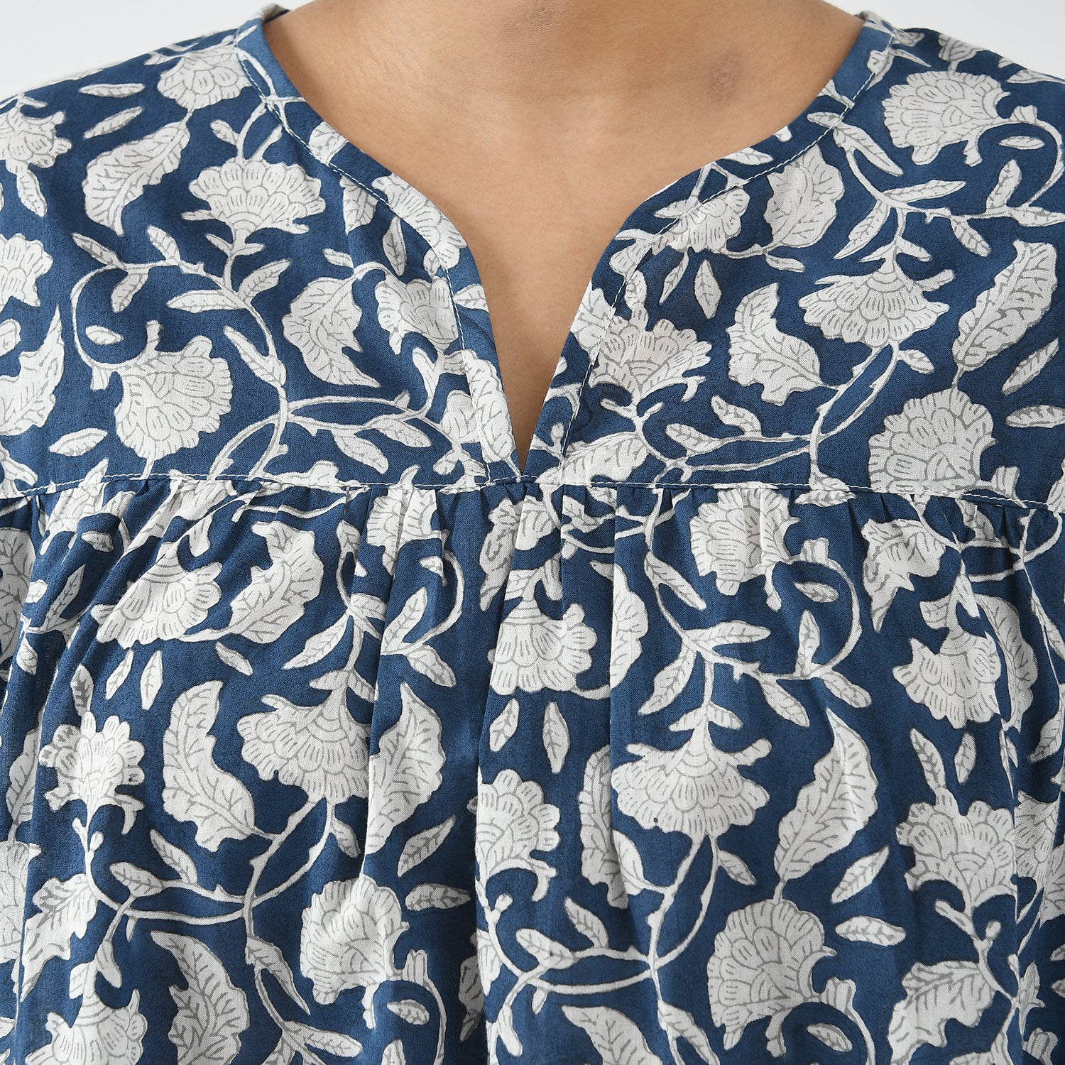 La Marey Pure Cotton Printed Blouse V32534965 5