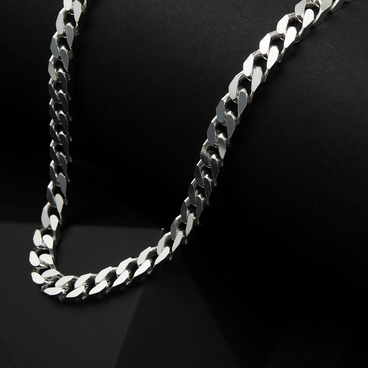 Italian Closeout - Sterling Silver Square Curb Chain With Lobster Clasp(Size - 20) 43.70 Ct 7752419 1
