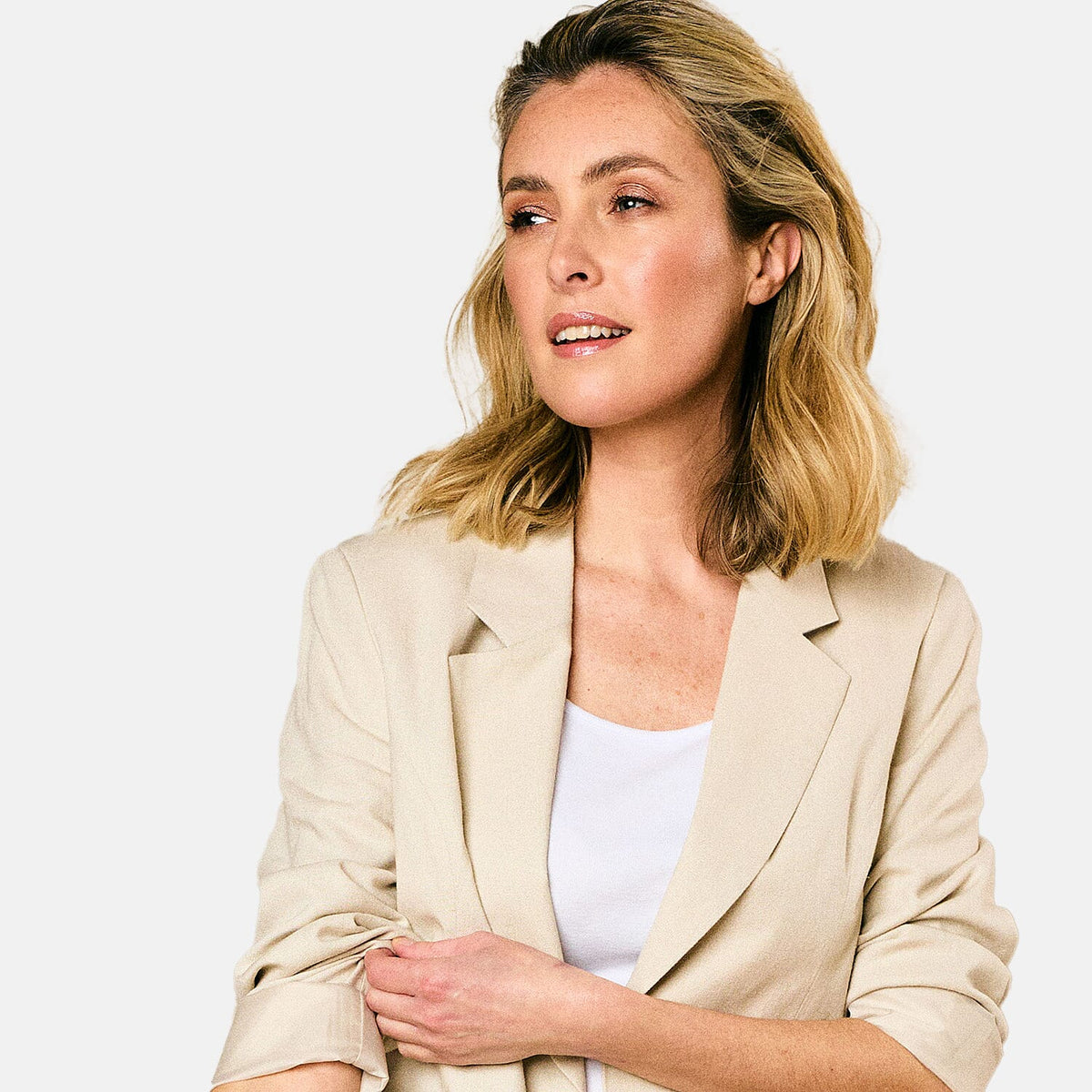 EMRECO Tailored Linen Open Front Blazer V32585684 1