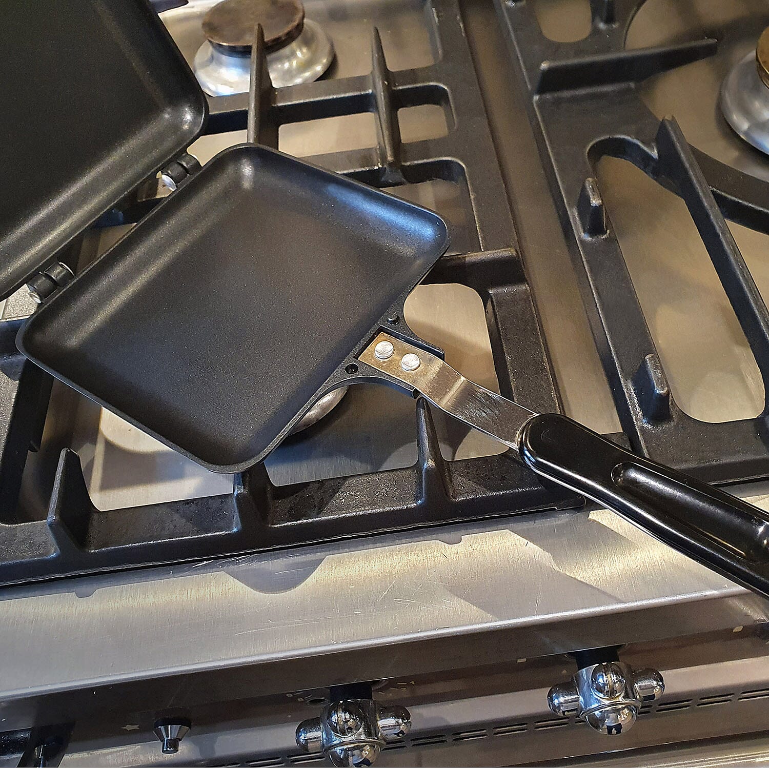 Bison Toastie Non-Stick Sandwich Maker 7829493 5