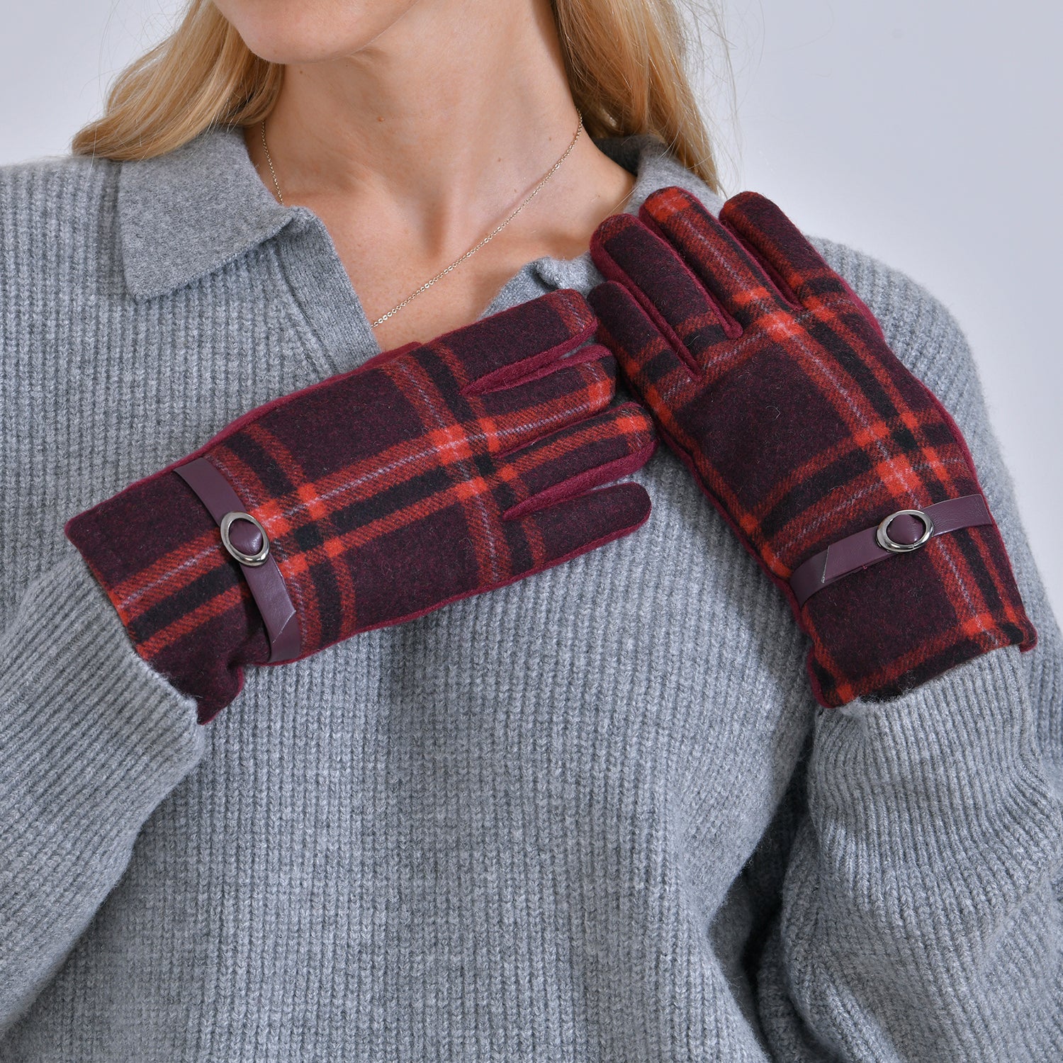 Cashmere Winter Plaid Gloves with Touch Screen Tips V32518015 2