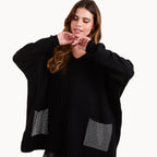 Chilli - Charm V-Neck Embellished Jumper with pockets (One Size) - Black_7840306