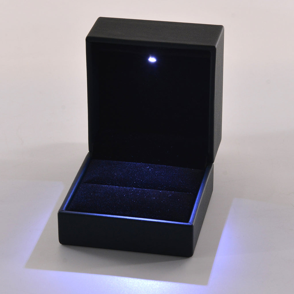 LED Ring Box and Silver Cloth (Size 6.6x6.1x4.5 cm) - Green_7841304_2
