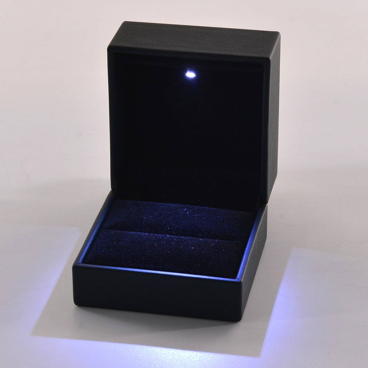 LED Ring Box and Silver Cloth (Size 6.6x6.1x4.5 cm) - Green 7841304 3