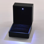 LED Ring Box and Silver Cloth (Size 6.6x6.1x4.5 cm) - Green_7841304_2
