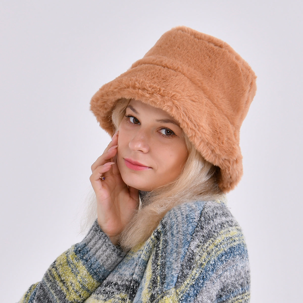Lightweight and Cozy Faux Fur Bucket Hat (58cm) - Light Brown V32515725 3