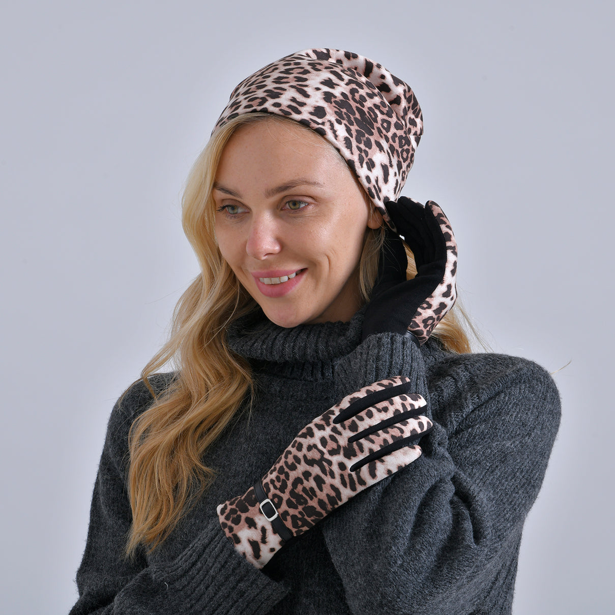 Leopard Print Benie Hat and Gloves Set V32513578 3
