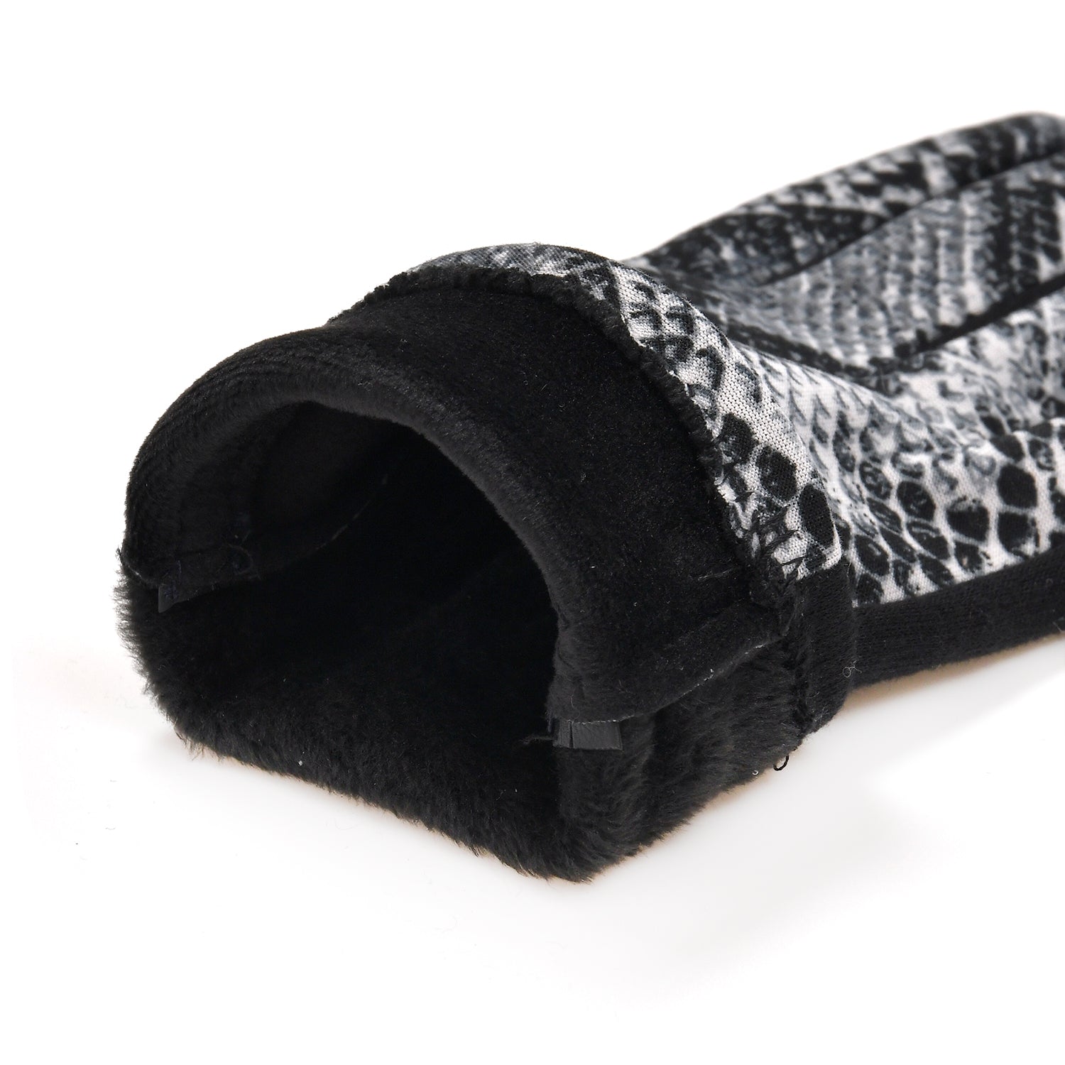 Snake Skin Pattern Beanie and Gloves Set V32514986 9