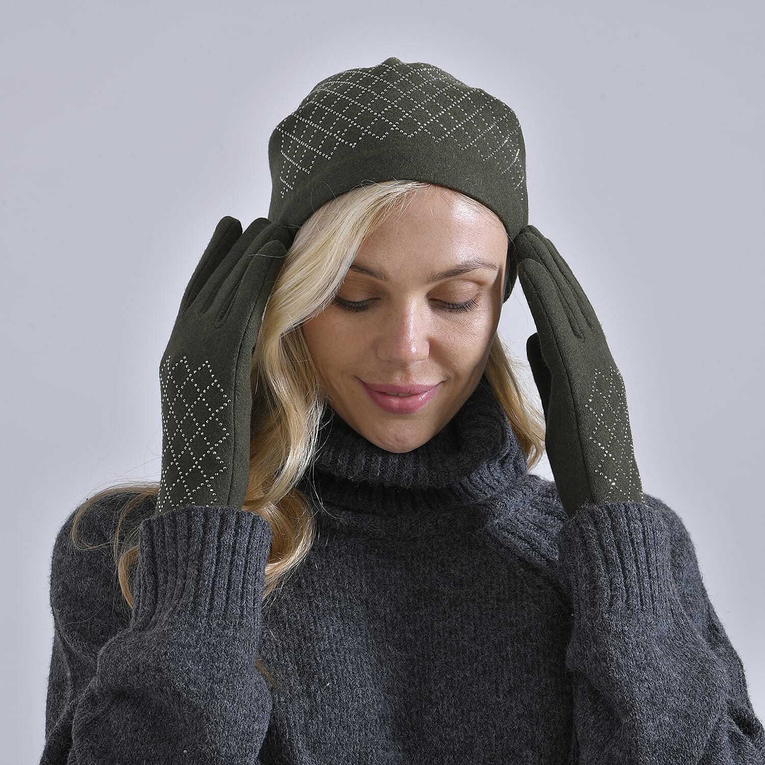 Closeout Deal - 2 Piece Set - Cashmere Diamond Pattern Hat and Gloves - Dark Green V32513823 3