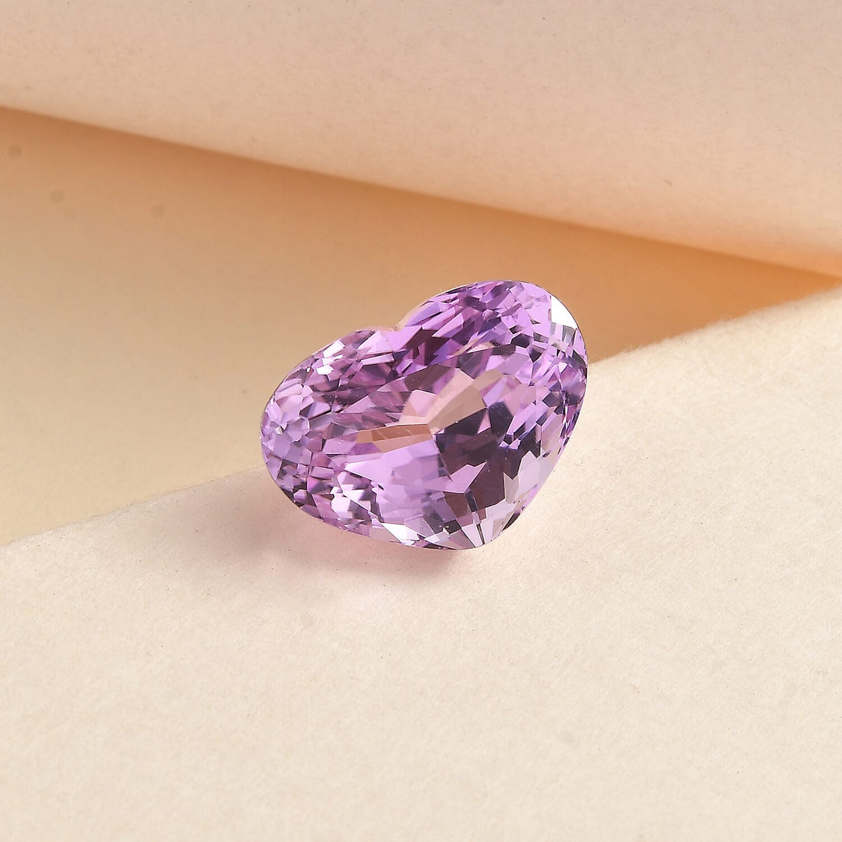 Kunzite Heart 10-14.99 mm 7854987 2