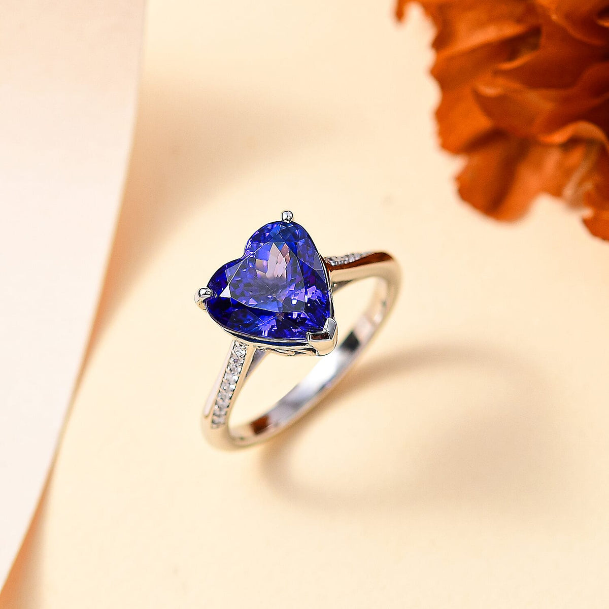 950 Platinum AAAA Tanzanite White Diamond EF, VS Solitaire Heart Ring 7892160 2