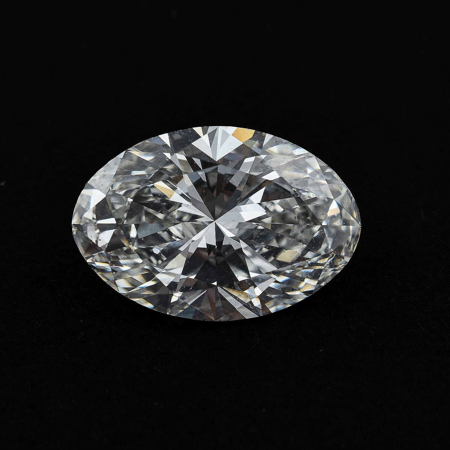 LUXURIANT 5 Ct. Loose Lab Grown Diamond in Oval Shape, IGI Certified (VS-G) 7893369 1