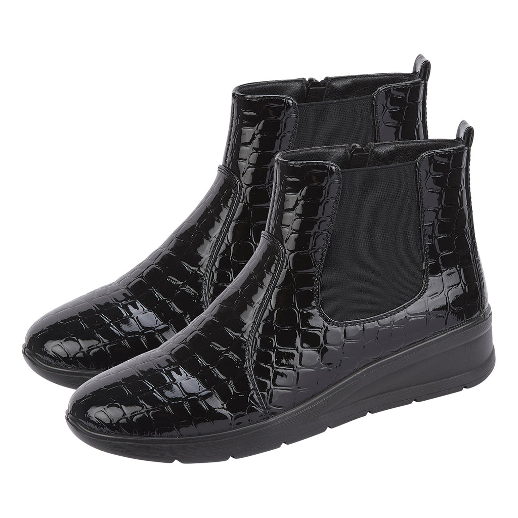 Bramble Ladies Boots (Size 4) - Black Croc_7929769