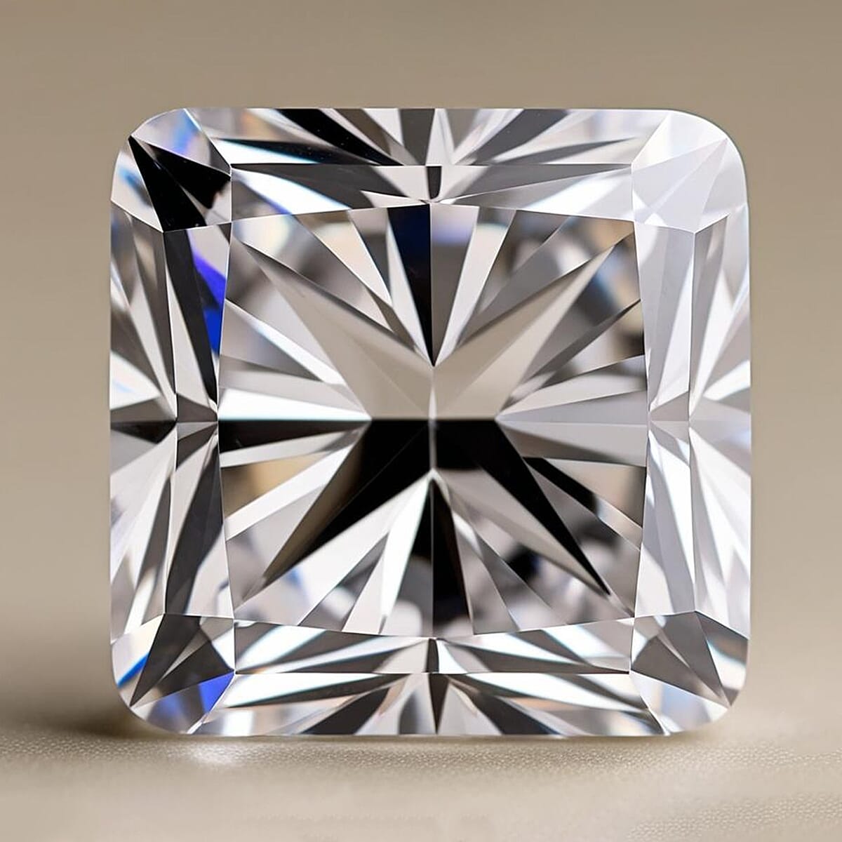 LUXURIANT 3 Ct. Loose Lab Grown Diamond in Square Shape (VS2-G) 7935487 2