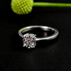 Luxuriant - 9K White Gold SGL Certified Lab Grown Diamond (VS/EF) Solitaire Ring 1.00 Ct._7938126_2