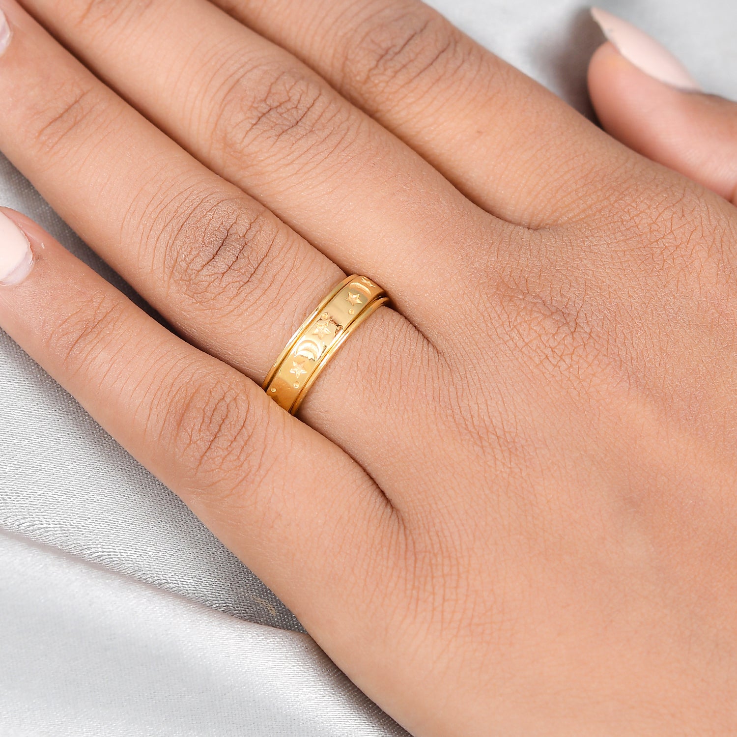 18K Vermeil Yellow Gold Plated Sterling Silver Star and Moon Spinner Ring V32512593 3