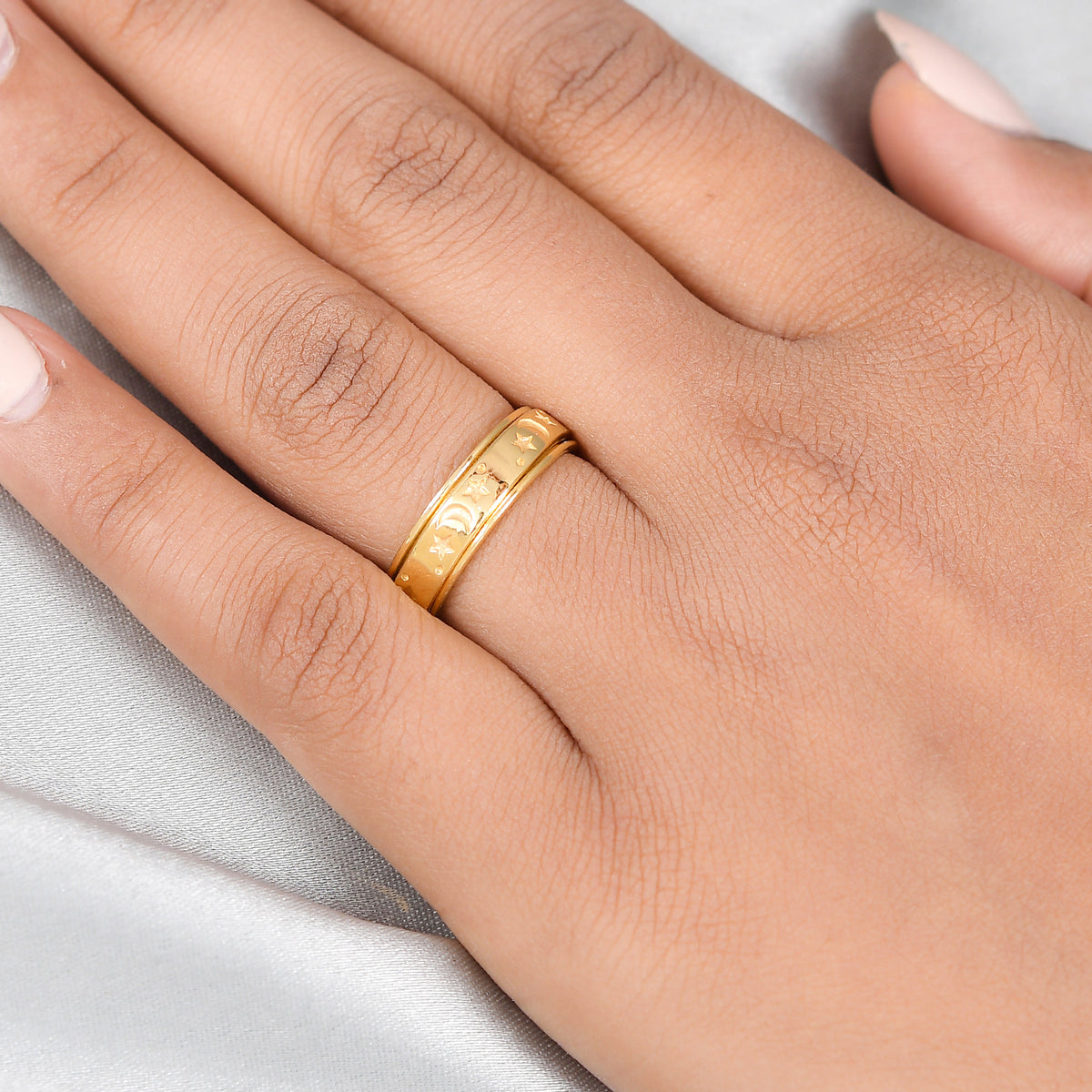 18K Vermeil Yellow Gold Plated Sterling Silver Star and Moon Spinner Ring V32517629 3