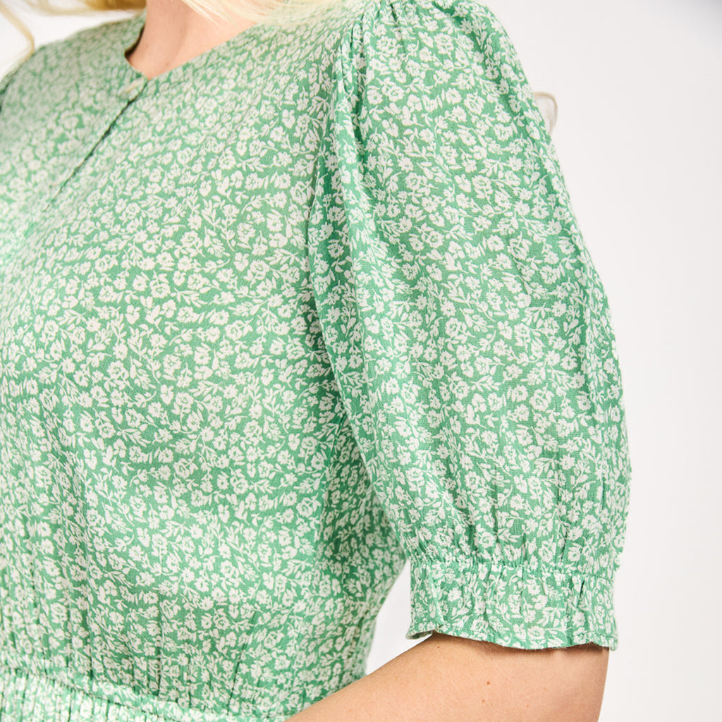 Nabella Ditsy Flower Print Midi Dress with Tiered Skirt (Size 18) - Green_7961192_4