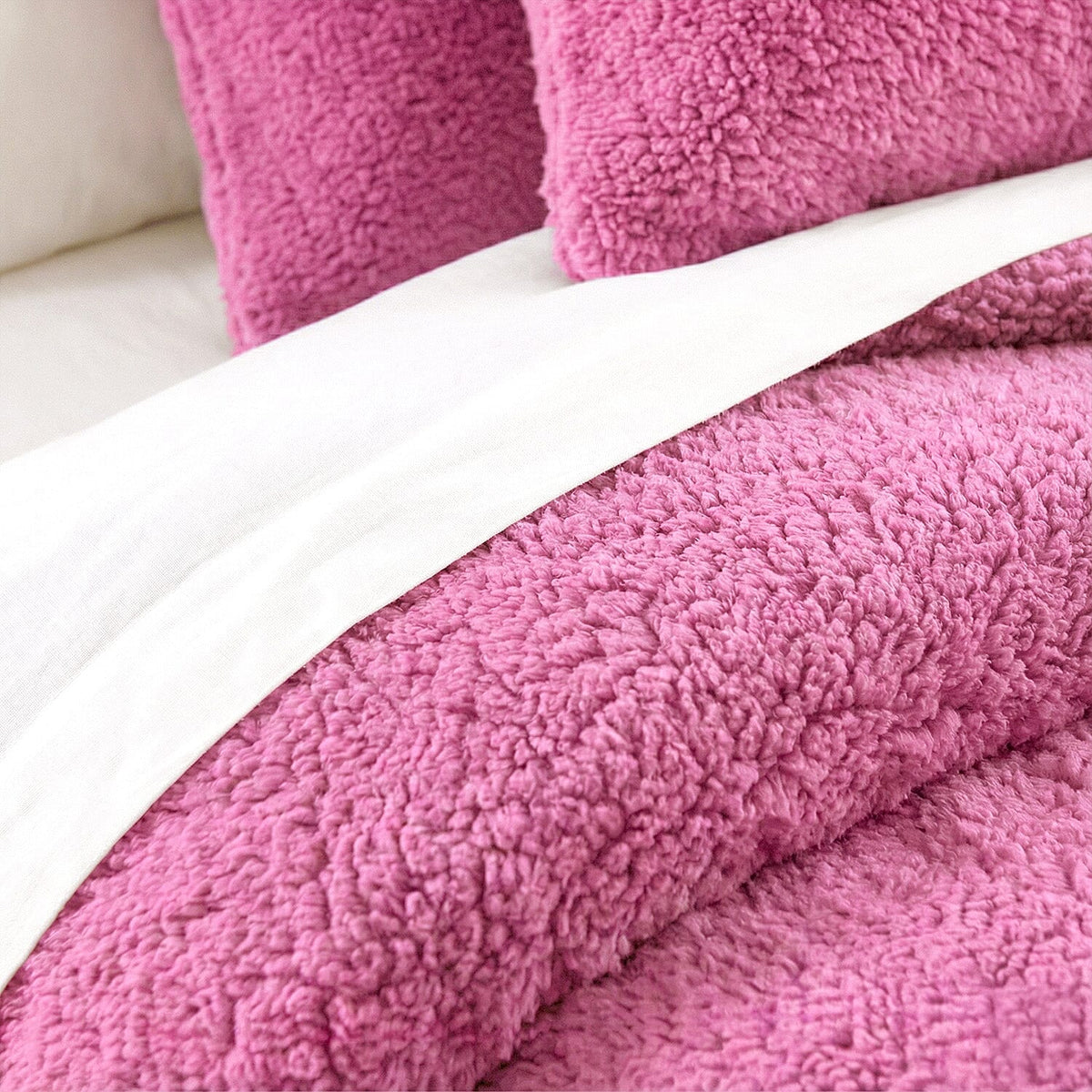 Comforter and Duvet - Fuschia V32579799 3